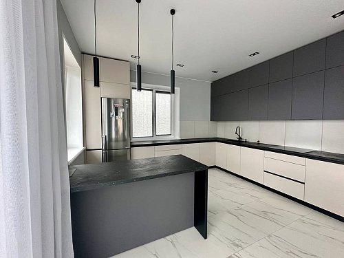 Кухня в КП Крестовоздвиженское