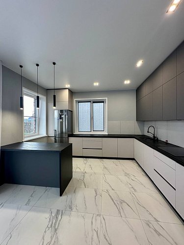 Кухня в КП Крестовоздвиженское